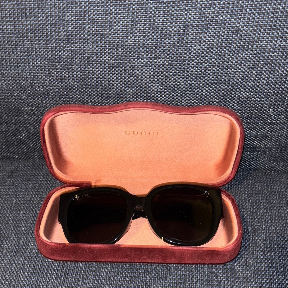 Gucci Black Sunglasses with  Gold Logo details